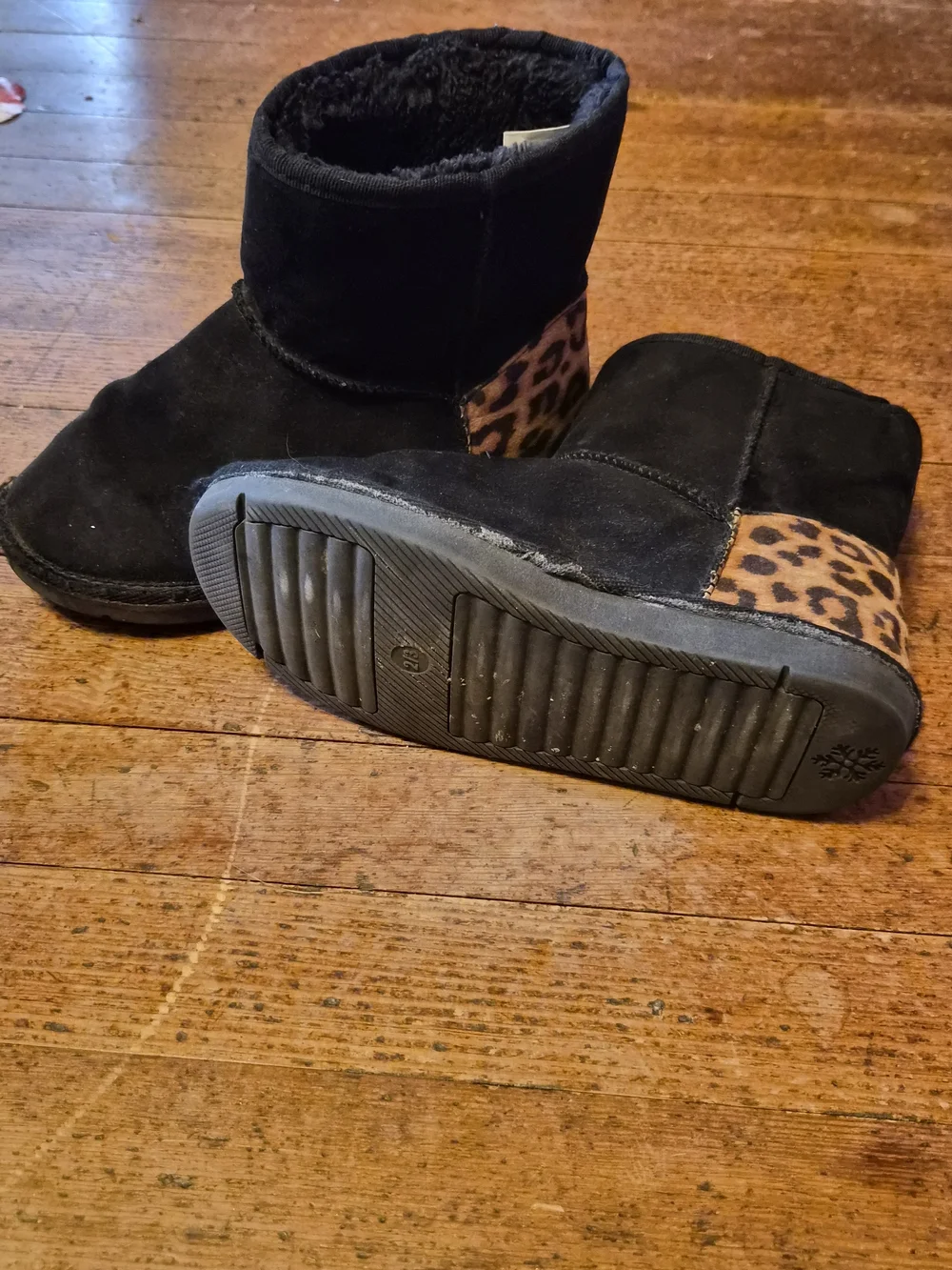 Lily & Dan Black Faux Suede Boots w/ Leopard Heel Kids Size 2/3